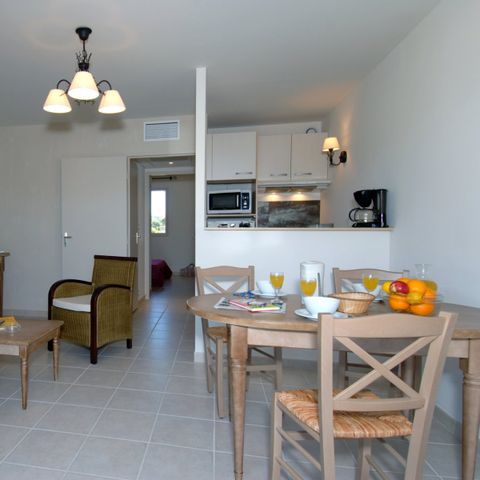 APPARTEMENT 4 personnes - (max. 2 adultes) Bonnieux