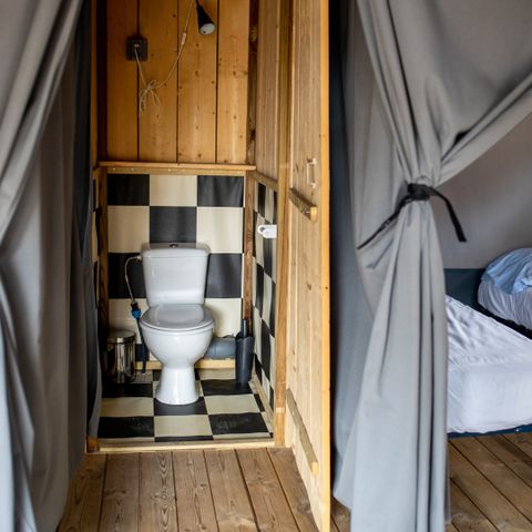 Tente en toile et en bois 4 personnes - Les Issambres