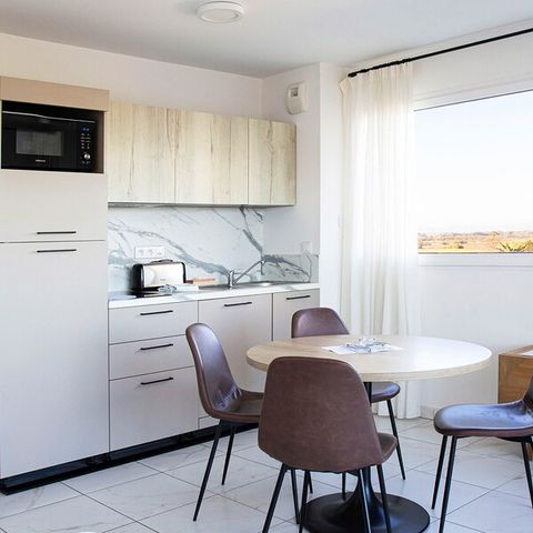 Appartement 4 personnes - –1 chambre–Terrasse/Loggia spacieuse–Vue étang/golf