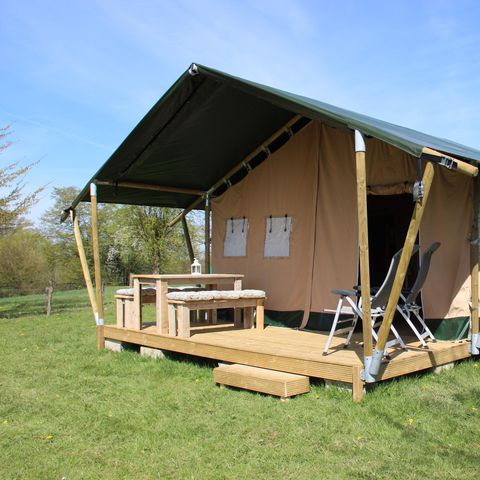 Tente en toile et en bois 6 personnes - avec toilettes privées