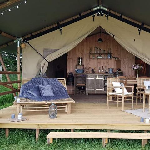 TENTE TOILE ET BOIS 5 personnes