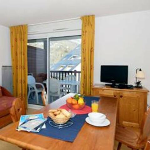 APPARTEMENT 7 personnes - (max 6 adultes) St. Lary Soulan