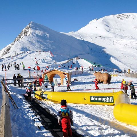 APPARTEMENT 6 personnes - (max 4 adultes) St. Lary Soulan