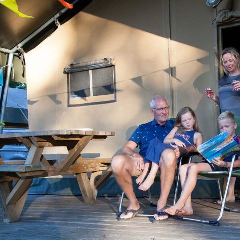 TENTE TOILE ET BOIS 5 personnes