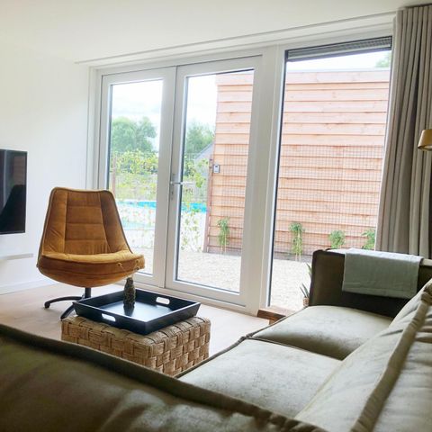 BUNGALOW 6 personnes - 82