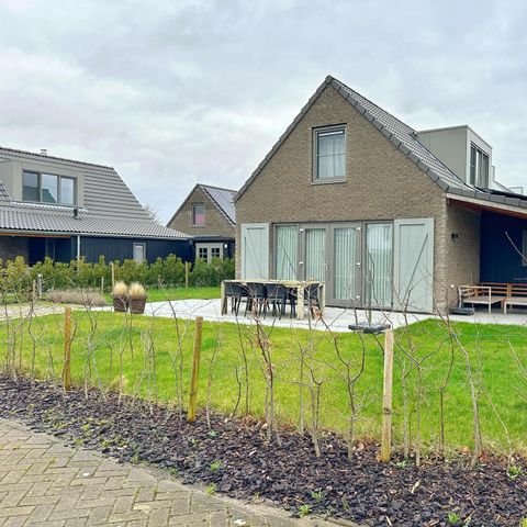 BUNGALOW 8 personnes - 60