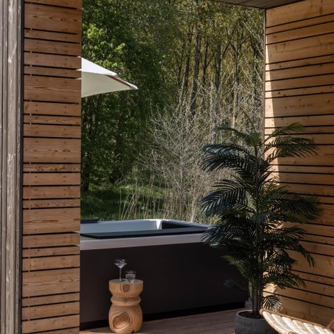 LODGE 6 personnes - Lodge Villa Jacuzzi 4-6