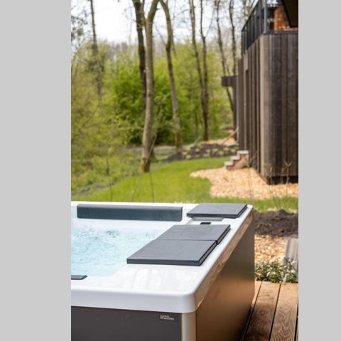 LODGE 6 personnes - Lodge Villa Jacuzzi 4-6