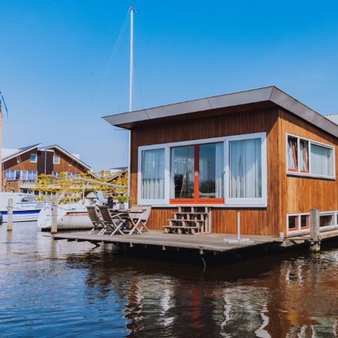 HÉBERGEMENT INSOLITE 6 personnes - Bateau-logement De Woude
