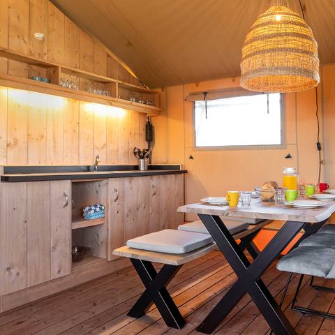 TENTE TOILE ET BOIS 6 personnes - Joueur de flûte