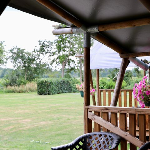 Tente en toile et en bois 5 personnes - y compris les installations sanitaires