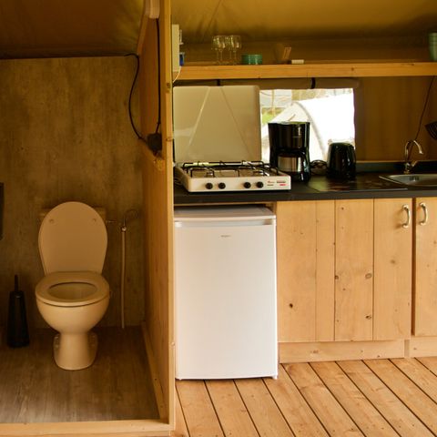 Tente en toile et en bois 6 personnes - y compris toilettes