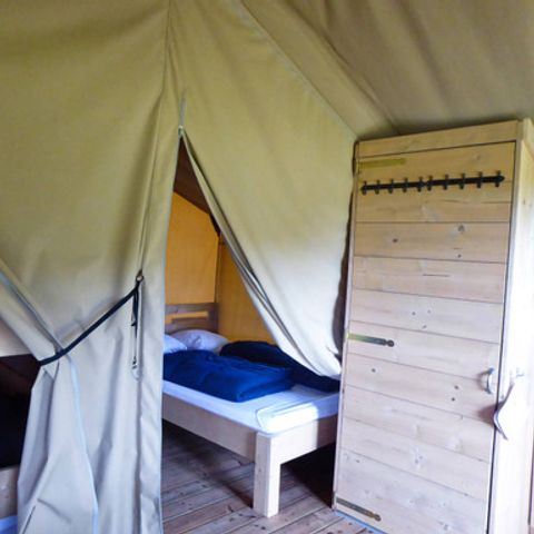 TENTE TOILE ET BOIS 6 personnes - y compris les toilettes