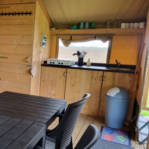 Tente en toile et en bois 6 personnes - y compris les toilettes