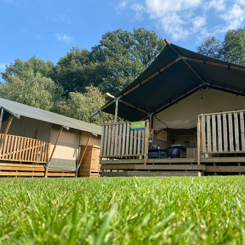 TENTE TOILE ET BOIS 4 personnes - y compris les installations sanitaires