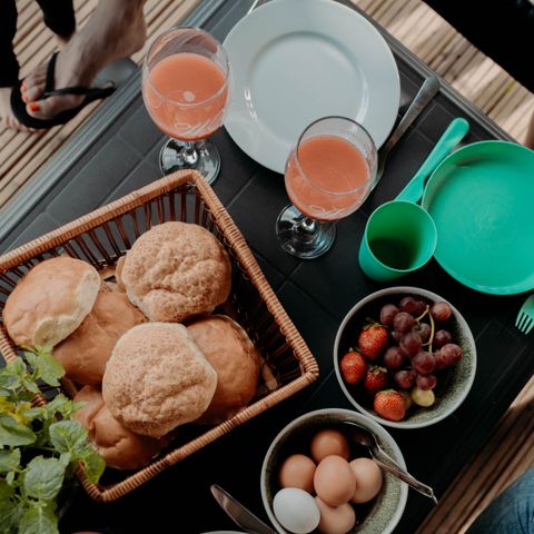 TENTE TOILE ET BOIS 4 personnes - y compris les installations sanitaires