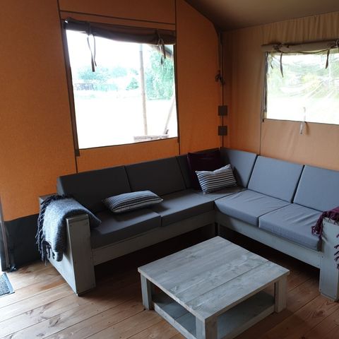 TENTE TOILE ET BOIS 6 personnes - y compris les toilettes