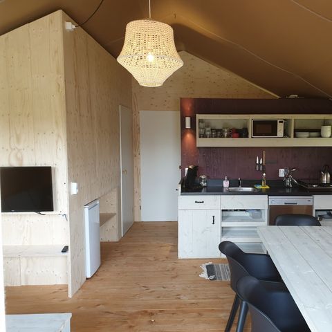 Tente en toile et en bois 6 personnes - XL avec toilettes