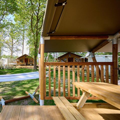 TENTE TOILE ET BOIS 4 personnes - Compact avec unité sanitaire privée