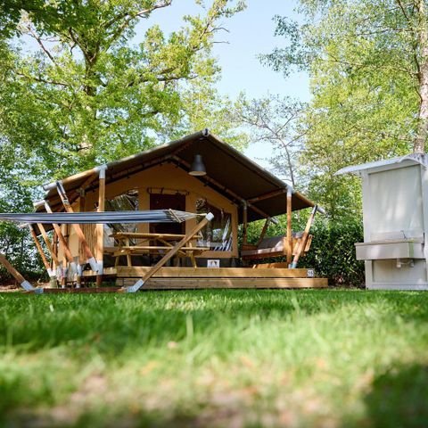 TENTE TOILE ET BOIS 4 personnes - Compact avec unité sanitaire privée