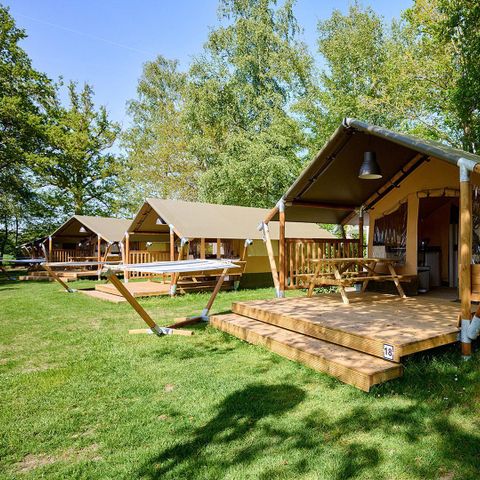 TENTE TOILE ET BOIS 4 personnes - Compact avec unité sanitaire privée