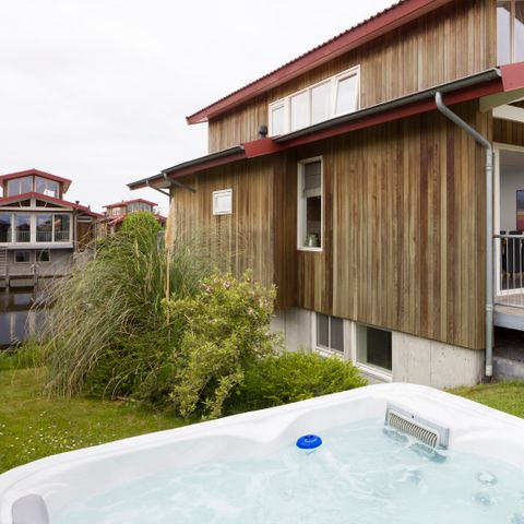 Hébergement pour groupe 12 personnes - Bain moussant Golden Plover 10+2