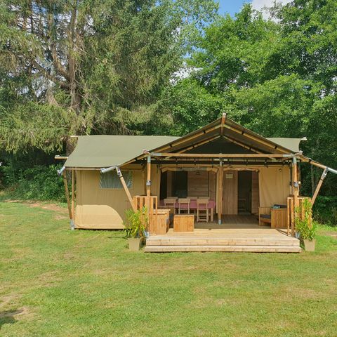 Tente en toile et en bois 6 personnes - y compris les installations sanitaires