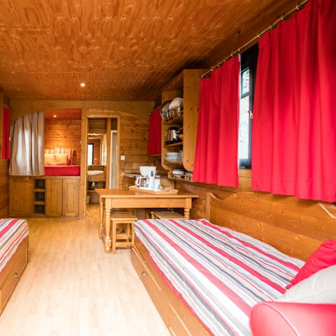 LODGE 5 personnes - Roulotte ( Séjour Deluxe ) climatisée / avec petit déjeuner / 2 pers inclus / Spa privatif en option
