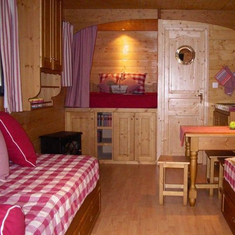 LODGE 5 personnes - Roulotte (Séjour Famille) climatisée / sans petit déjeuner / 5 pers inclus / Spa privatif en option