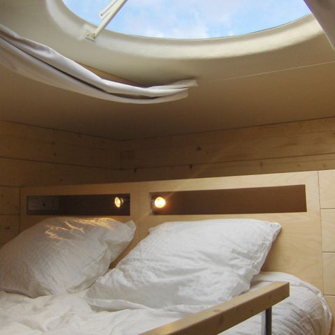 HÉBERGEMENT INSOLITE 2 personnes - Carré d'étoiles  climatise / avec petit déjeuner / 2 pers inclus / Spa privatif en option