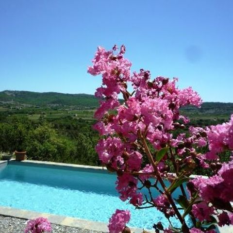 CHAMBRE 2 personnes - Petit Mas (petite chambre d'hôtes avec petit déjeuner ) / 2 pers inclus / classé 3 épis