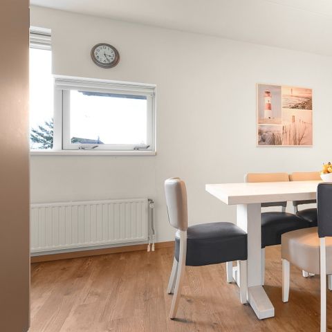 BUNGALOW 8 personnes - 8V