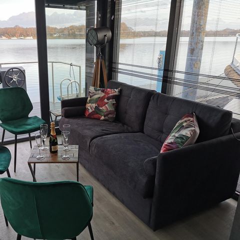 LODGE 6 personnes - Bateau-maison (avec terrasse sur le toit)