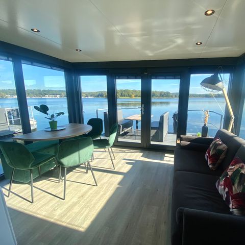 LODGE 6 personnes - Bateau fluvial 4-6 personnes (avec bain à remous)