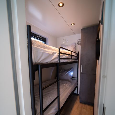 LODGE 6 personnes - Bateau-maison 4-6 personnes (avec terrasse sur le toit et bain à remous)