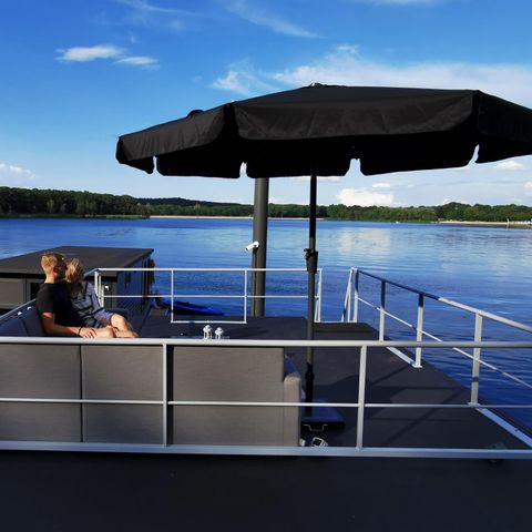 LODGE 6 personnes - Péniche avec terrasse sur le toit