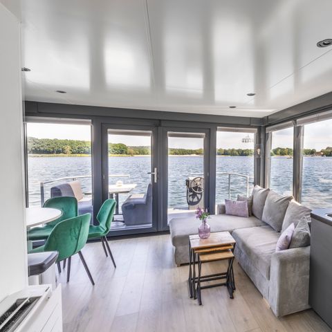 LODGE 6 personnes - Péniche avec jacuzzi double