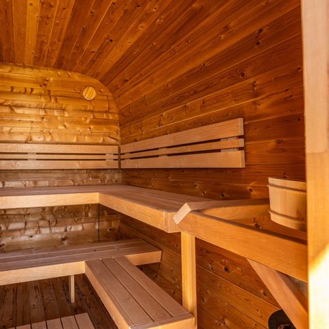 VILLA 6 personnes - Paris avec bain à remous et sauna à barils