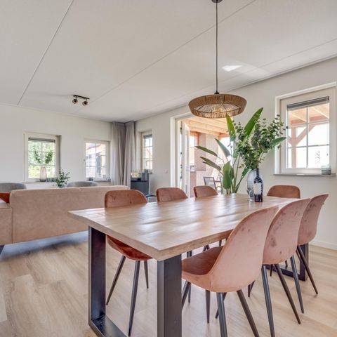 VILLA 7 personnes - Villa de jardin avec bain à remous et sauna