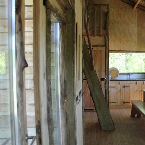HÉBERGEMENT INSOLITE 6 personnes - Maison dans les arbres