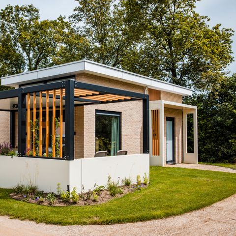 MAISON 8 personnes - Perdrix grise