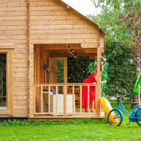 BUNGALOW TOILÉ 6 personnes - Tente bungalow Maison de la jungle