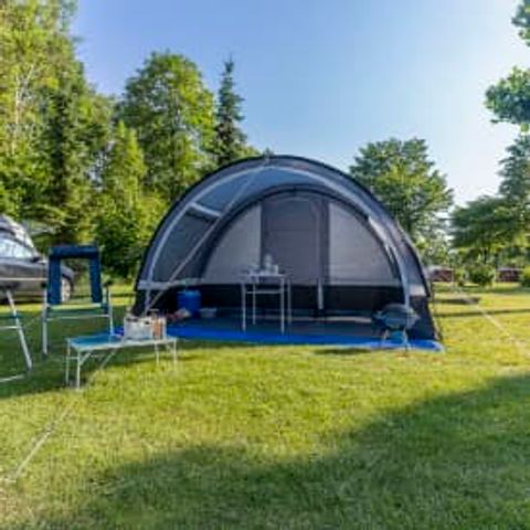 Emplacement - Pitch ***