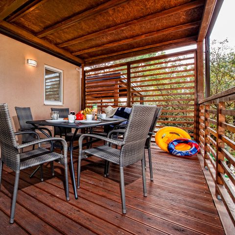 Mobilhome 6 personnes - Mobil-home | Comfort XL | 3 Ch. | 6 Pers. | Terrasse surélevée | 2 SDB | Clim. | TV